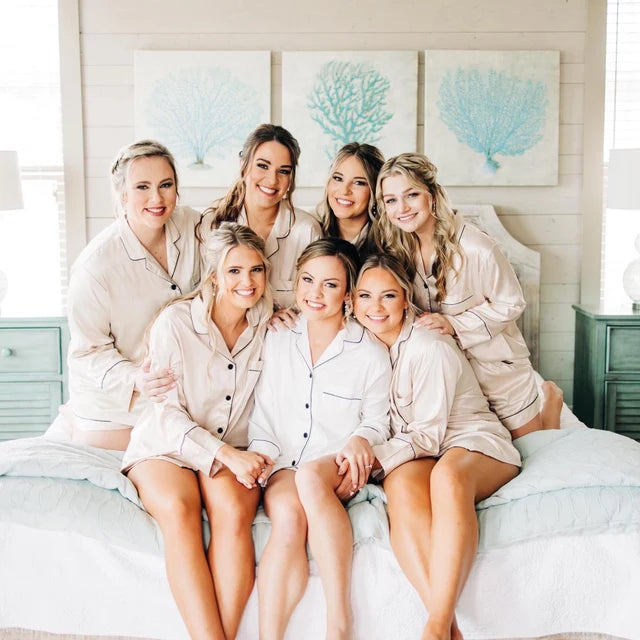 Long-sleeve satin short set (Champagne)